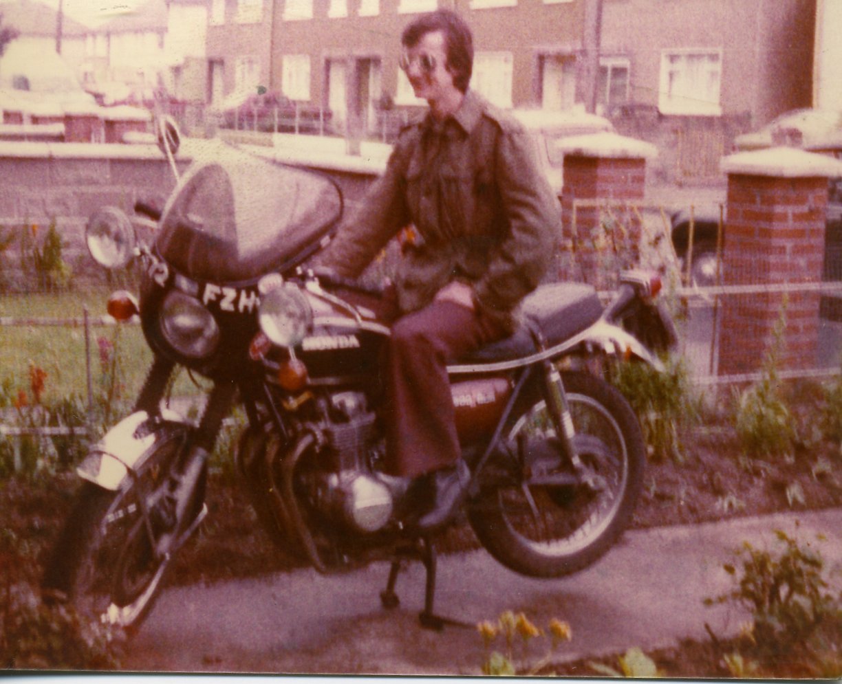 The President on Ivans  machine.jPG